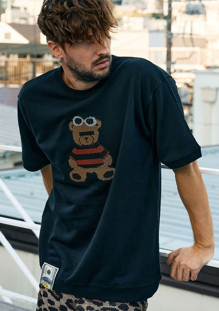 STUD MUFFIN 8ozフレンチテリー カートベアシークイン SSシャツ | BLACK