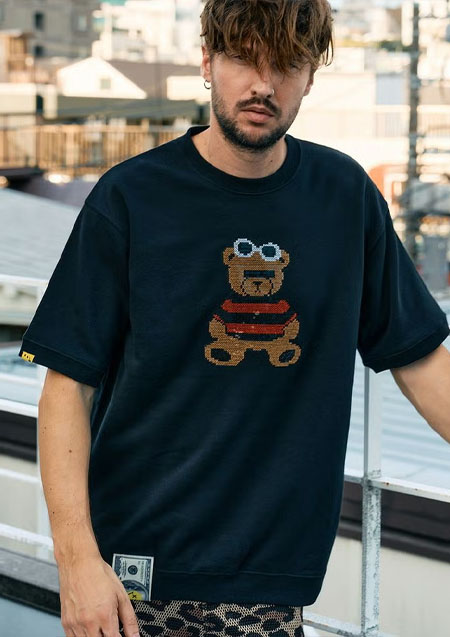 STUD MUFFIN 8ozフレンチテリー カートベアシークイン SSシャツ | BLACK