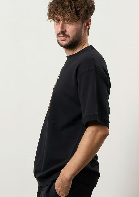 STUD MUFFIN 8ozフレンチテリー カートベアシークイン SSシャツ | BLACK