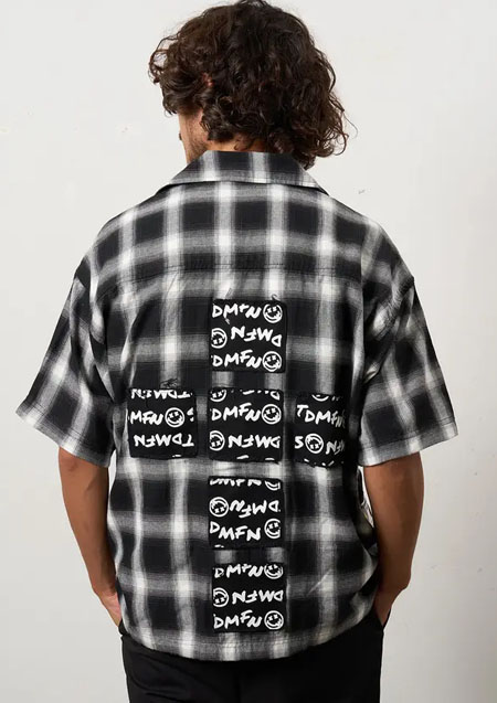 STUD MUFFIN コットンオンブレーチェック クロスロゴ パッチワーク SSシャツ | BLACK