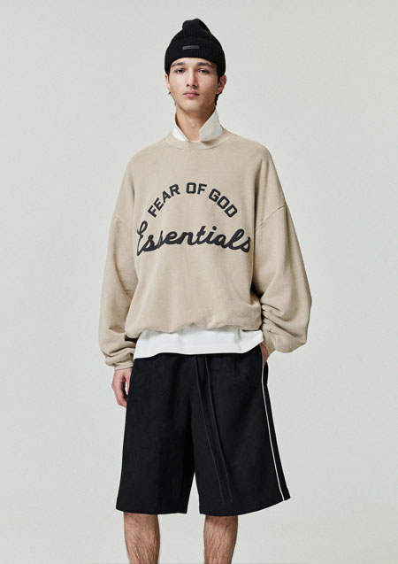 FOG ESSENTIALS Training 90s Crewneck Sweatwshirt | FADED DUNE