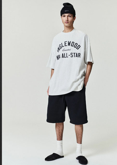 FOG ESSENTIALS Active Trace Relaxed Sweatshort | VINTAGE BLACK