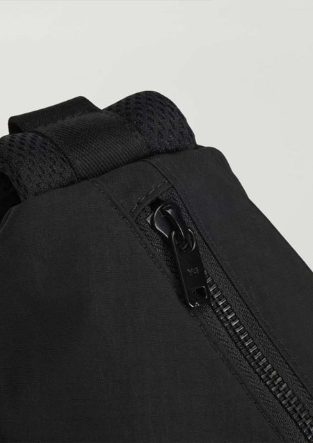 Y-3 UTILITY SLINGBAG | BLACK 