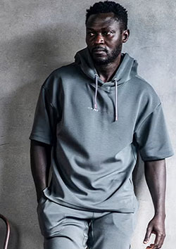 1PIU1UGUALE3 S/S HOODED TEE | 95GRAY