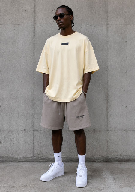FOG ESSENTIALS 20SS RUBBER TAG SWEAT SHORTS | CEMENT