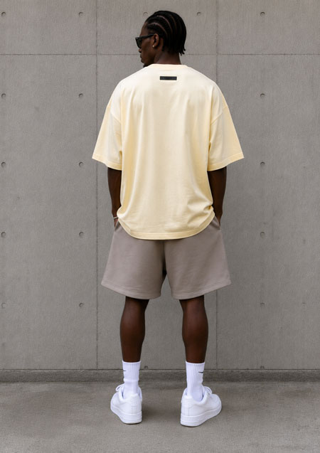 FOG ESSENTIALS 20SS RUBBER TAG SWEAT SHORTS | CEMENT