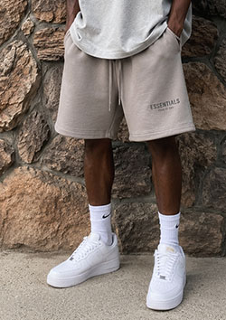 FOG ESSENTIALS 20SS RUBBER TAG SWEAT SHORTS | TWILL