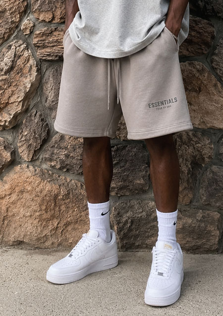 FOG ESSENTIALS 20SS RUBBER TAG SWEAT SHORTS | TWILL