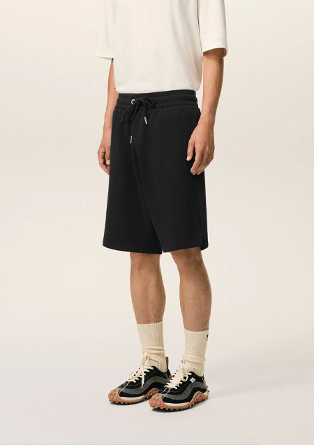 AMI PARIS ライトループバック コットンフリース Ami de Coeur ショートパンツ | 045BLACK