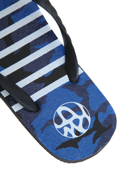 AKM ORIGINAL CAMO PRINT / WHITE BORDER CAMO BEACH SANDAL GENBEI