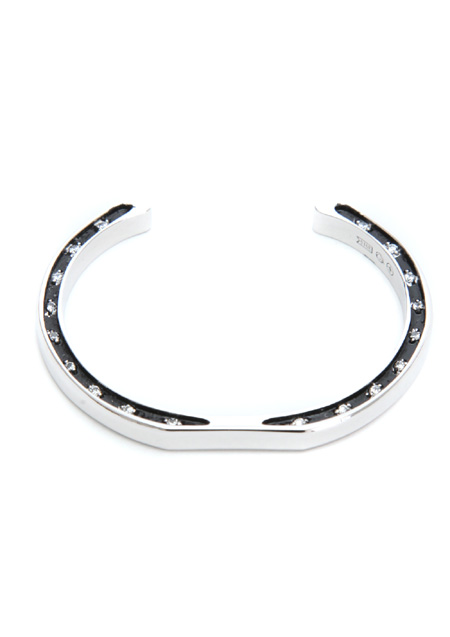 HORSESHOE BANGLE